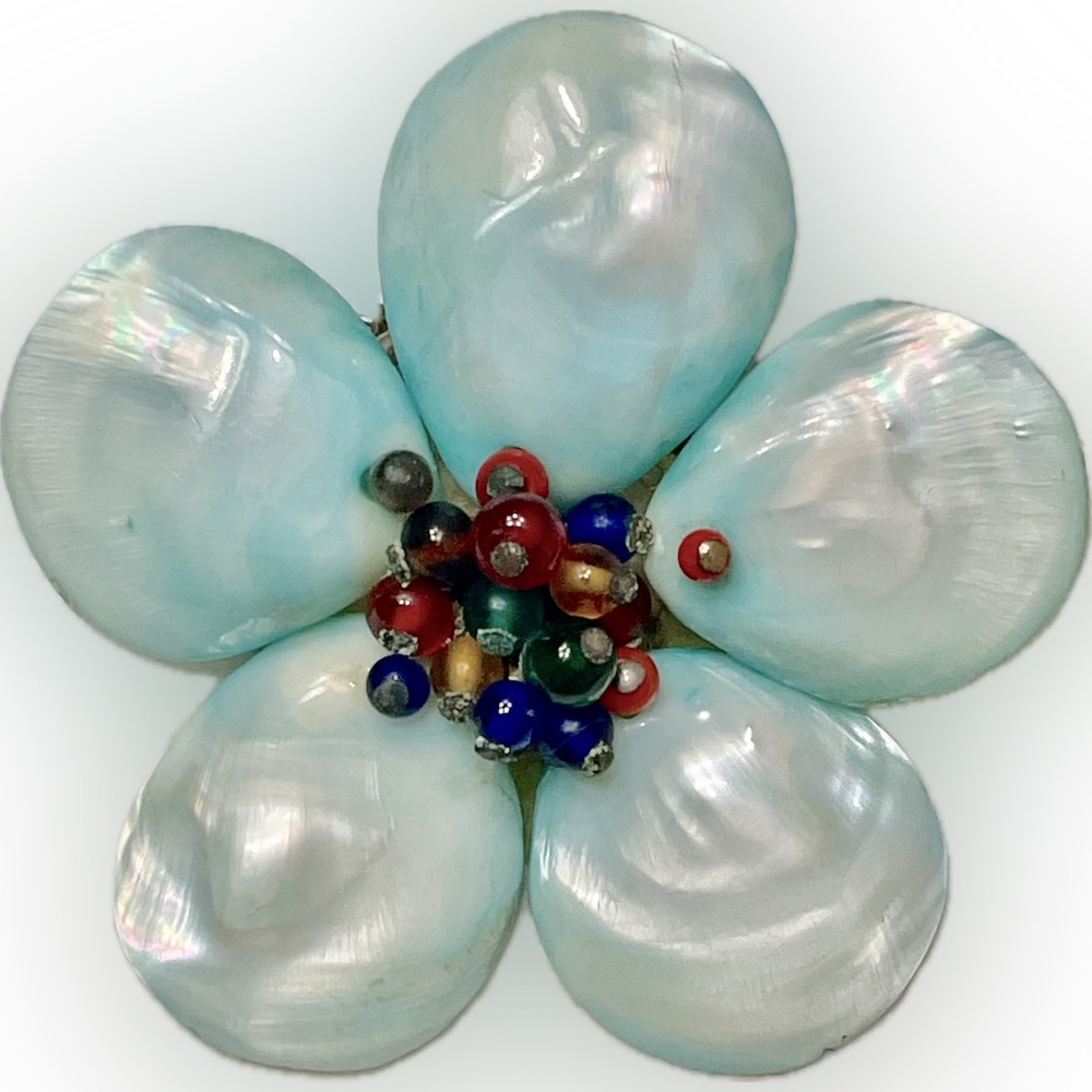 MIRIAM HASKELL WWII Era 1940s Blue PearlizedSeashell Flower Glass Bead Brooch